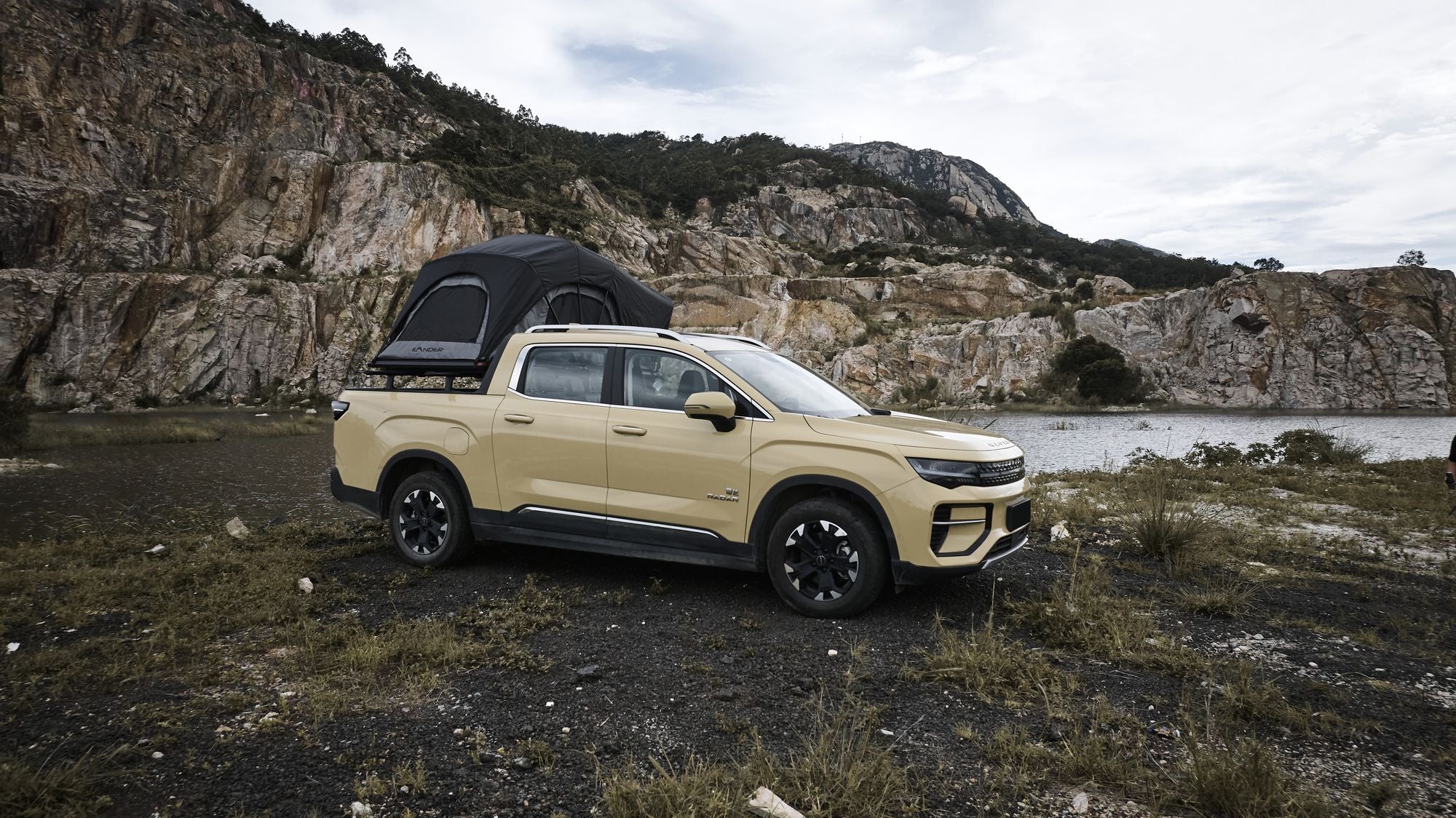 Galahan Lite Cruiser 140cm Aluminium Roof Top Tent – Waterproof, Windproof, Sturdy Camping Shelter - Image 12